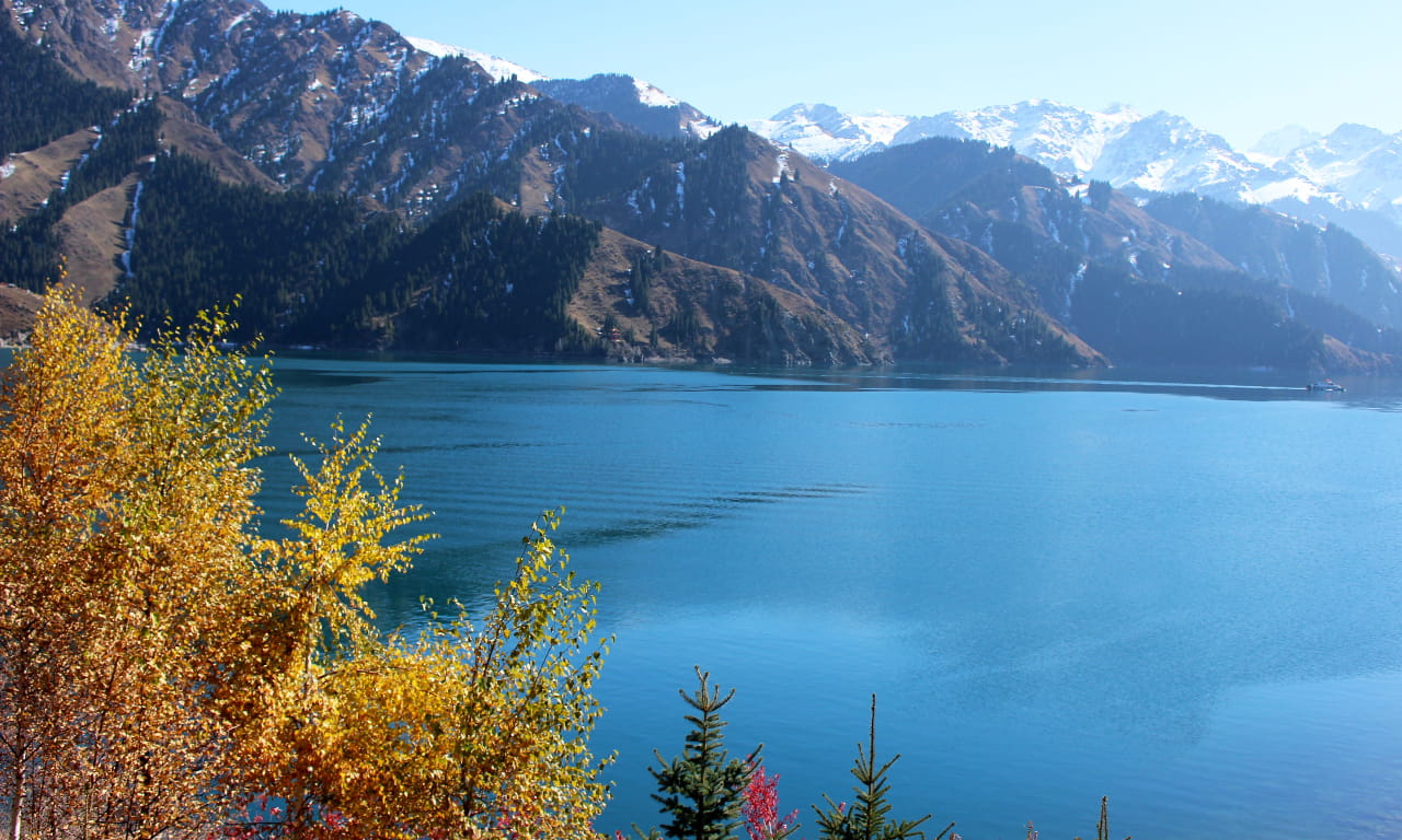 湖，雪山，天池